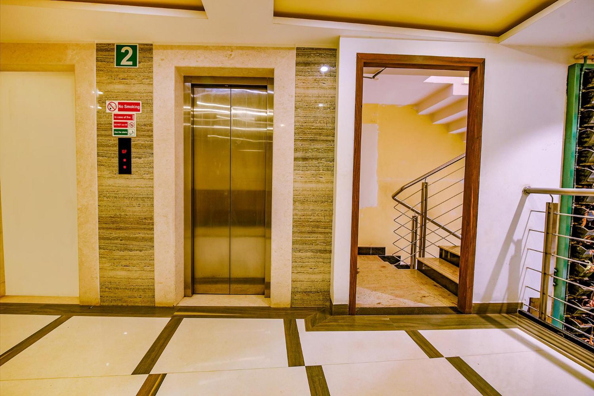 Fabhotel Phoenix Resorts - Nr M Chinnaswamy Stadium Bangalore Dış mekan fotoğraf