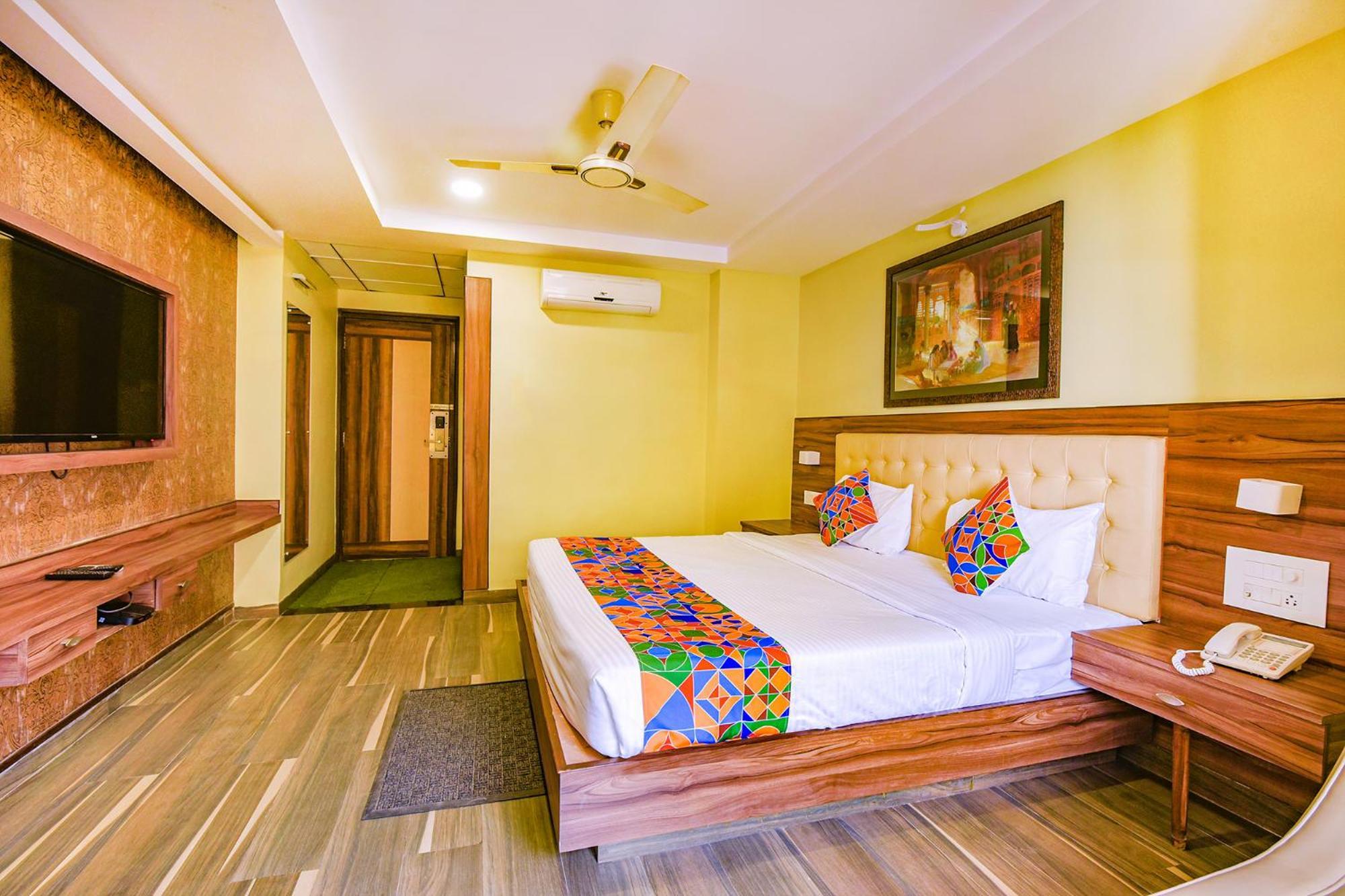 Fabhotel Phoenix Resorts - Nr M Chinnaswamy Stadium Bangalore Dış mekan fotoğraf