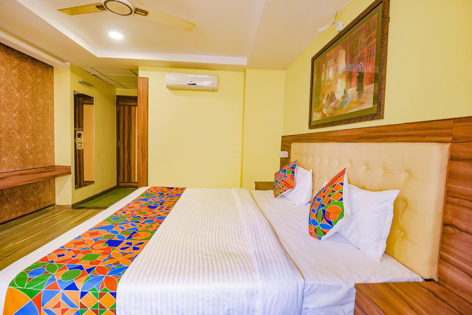 Fabhotel Phoenix Resorts - Nr M Chinnaswamy Stadium Bangalore Dış mekan fotoğraf